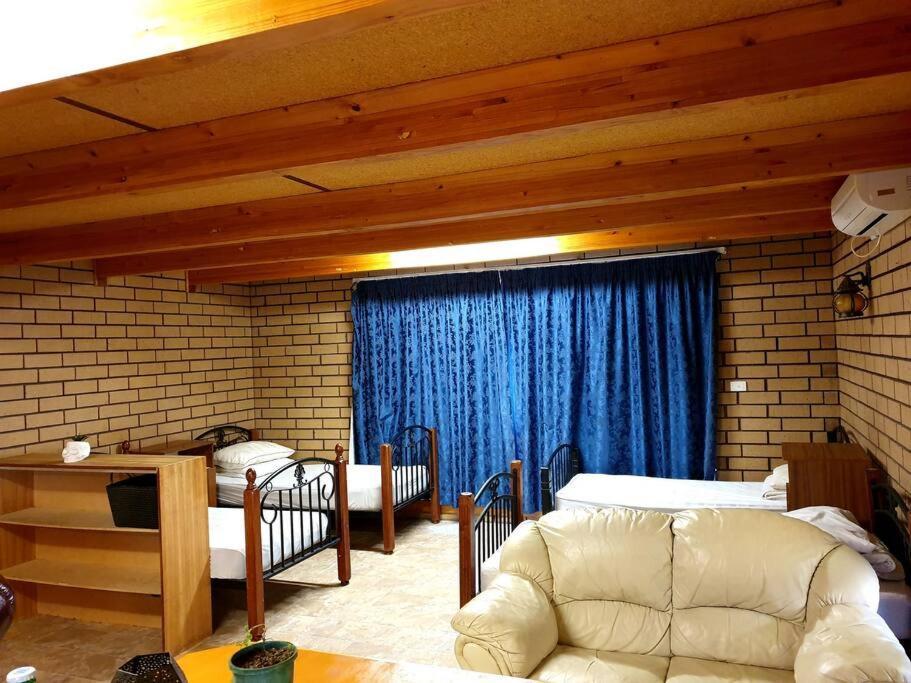 Spacious Holiday Home - Waikerie Exterior photo