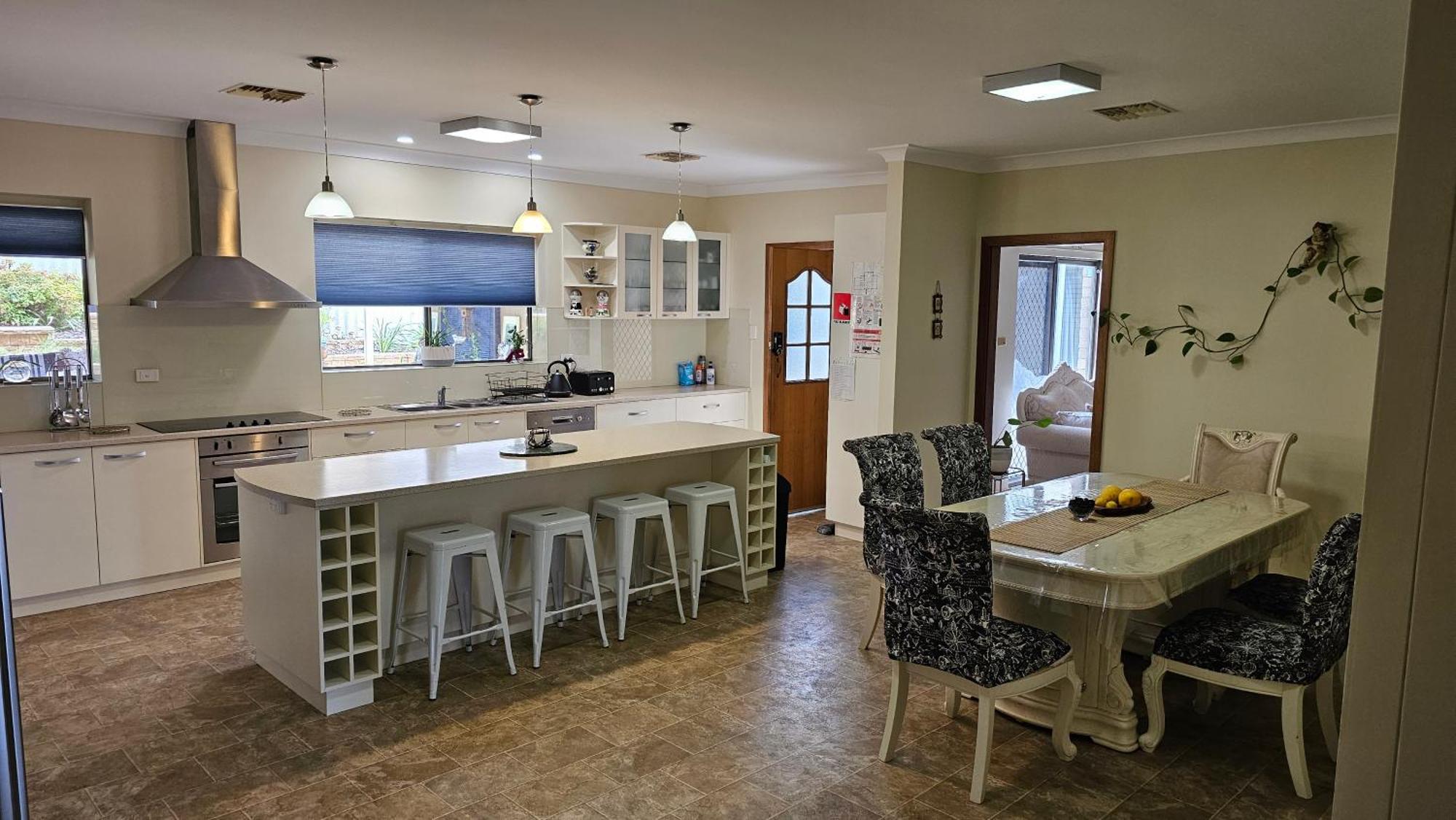 Spacious Holiday Home - Waikerie Exterior photo